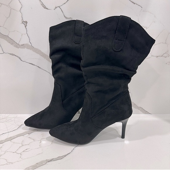 🔥2/$40🔥 Chic Women's Mid-Calf Boots - Pointed Toe, Stiletto Heel, Slip-On Design - Picture 4 of 8